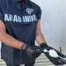 Caivano, custodisce il crack nel tubo di scarico