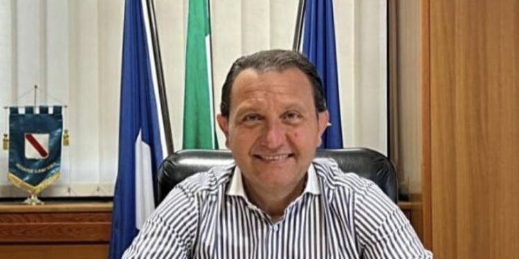 Casandrino, il Presidente del consiglio comunale , chiede un censimento ed un controllo rigoroso delle attività commerciali degli immigrati