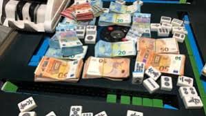 Casandrino, scoperta bisca clandestina in via Bixio
