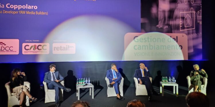 IL FORUM. Nola, convegno sui centri commerciali: “Sono luoghi non solo di shopping, ma anche punti di aggregazione per diverse generazioni”