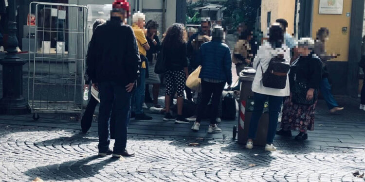 Vomero, donna cade , si ferisce ma i soccorsi non arrivano