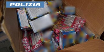 San Giovanni a Teduccio, nasconde 50kg di botti illegali in un box