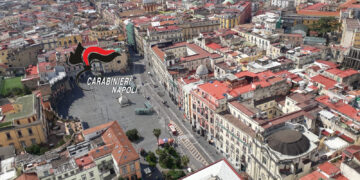 Piazza Dante, un 14enne investe un militare dell’esercito