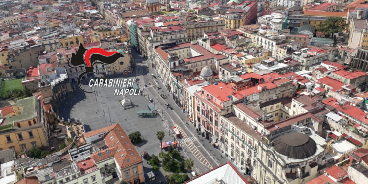 Piazza Dante, un 14enne investe un militare dell’esercito