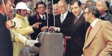 Napoli ,,48 anni dalla posa della prima pietra del metrò collinare