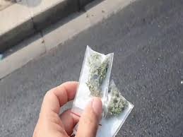 Fuorigrotta:Pusher con 2 kg di droga in Viale Kennedy