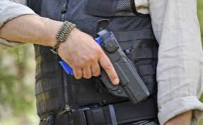 Forio D’Ischia: 27 enne gira per il paese con arma ben in vista