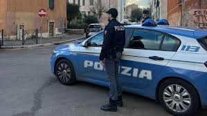 Napoli: Agenti aggrediti in via Sanfelice da cittadino barese