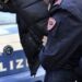 Fuorigrotta : Aggressione ai poliziotti ad un controllo