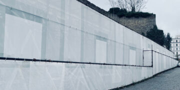 Vomero: A San Martino, permangono da 10 anni ancora i ponteggi in via Angelini