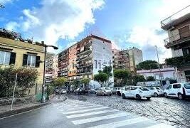 San Giorgio a Cremano: Le forze dell’ordine traggono in salvo da un incendio in Via De Gasperi anziana donna