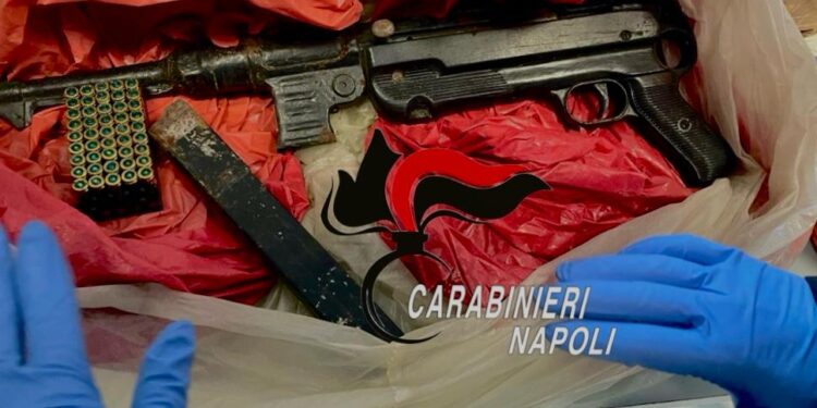 Napoli: Nelle grotte del rione Sanità, i carabinieri ritrovano un mitragliatore