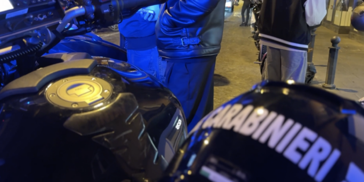 Napoli: Arrestati 3 ragazzi autori di un pestaggio ad un coetaneo a Chiaia