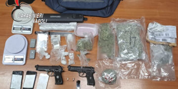 Boscoreale:Arrestati due pusher con droga e pistole ma a salve
