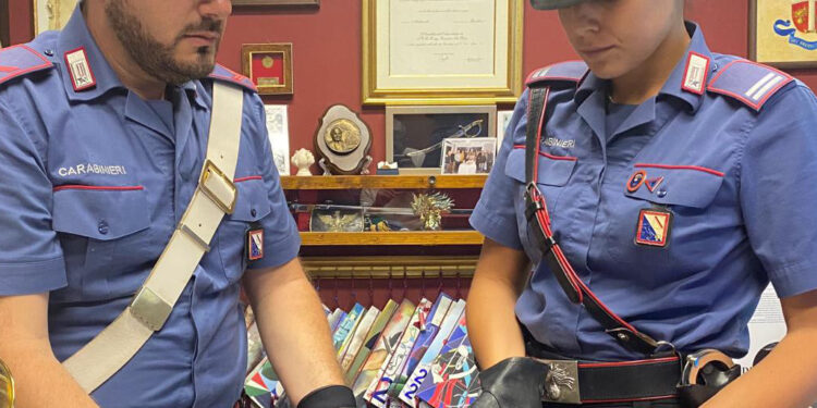 San Giorgio a Cremano: Spaccio e colpo in canna in un condominio