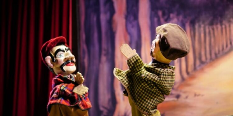 Sant’Arpino: Stasera in Villa comunale il Teatro dei burattini di Ferraiolo