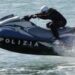 Forio: Scappa su imbarcazione e sperona acqua scooter della polizia