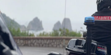 Capri: Coppia di turisti dello Sri Lanka , fermati all’imbarco per furto