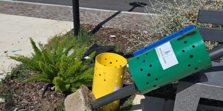 IL CASO. Crispano, atti vandalici nella villa comunale e negli spazi pubblici