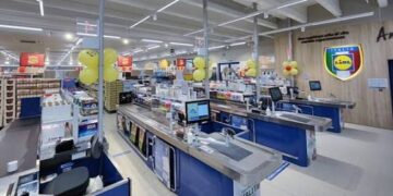 Afragola: Tenta un furto al supermercato donna rumena