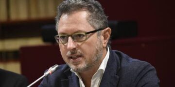 Francesco Borrelli si reca in procura per il concorsone Oss