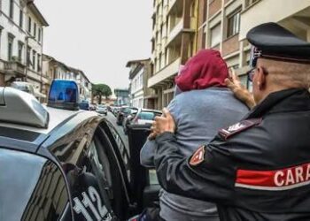 Terzigno: Follia in condominio accoltella la vicina