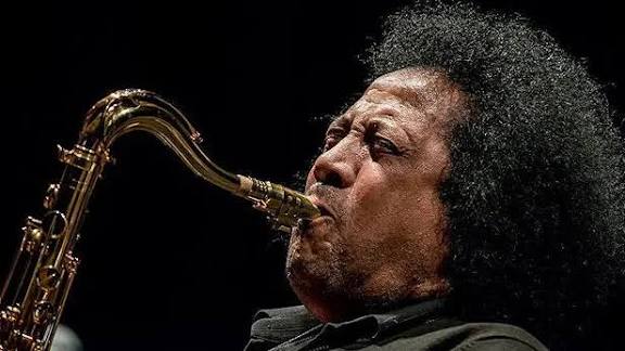 La musica Made in Naples in lutto , finito James Senese