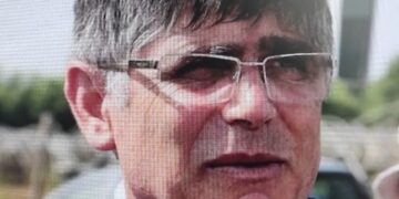 LA MOBILITAZIONE. Caivano, cittadini e associazioni in piazza a sostegno di don Maurizio Patriciello