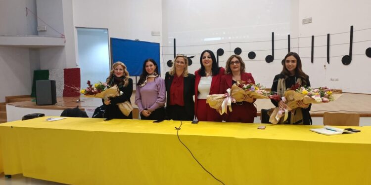 Acerra: Le scuole in campo contro il femminicidio