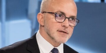 Ernesto Maria Ruffini , sul modello Prodi in campo con Più Uno