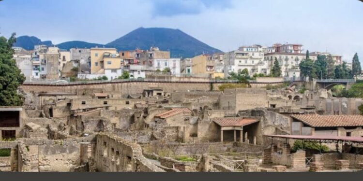 Ercolano: Pusher incensurati con 13 kg di hashish
