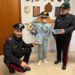 Mugnano: Bambino vende i suoi disegni davanti a negozio per acquisto regalo per la sorella