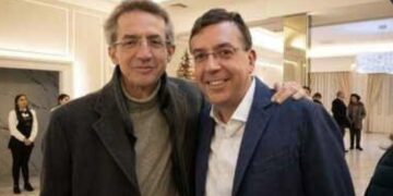 Massimiliano, fratello del Sindaco di Napoli, eletto Presidente del Consiglio regionale
