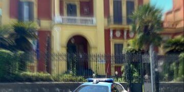 San Pietro a Patierno: Sorpreso in auto pusher senza patente e vendere droga