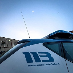 Afragola: Polizia ferma auto con 16 involucri di cocaina
