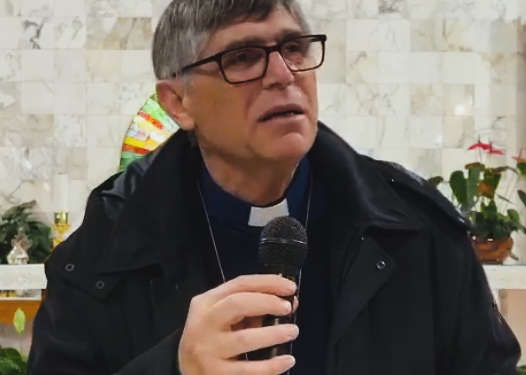 IL PREMIO. A don Maurizio Patriciello il premio Aics Ambiente