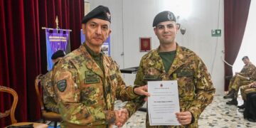 L’EVENTO. Maddaloni, cerimonia di consegna del basco di specialità alla Scuola di Commissariato