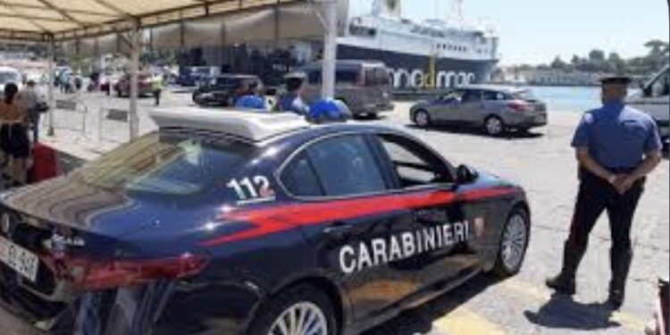 Ischia: Usa documento falso per i prezzi agevolati per i residenti dell’isola per i trasporti