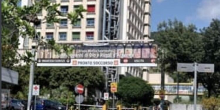 Salerno: Trans rifiuta ricovero in reparto maschile, interviene Fico