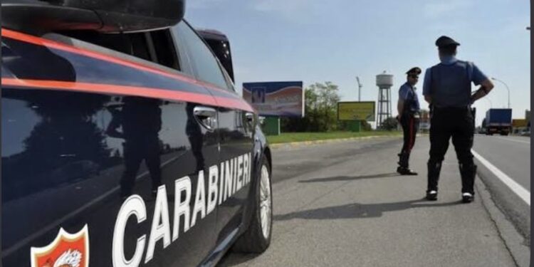 Massa di Somma: Fugge all’alt dei Carabinieri alla guida di un auto rubata