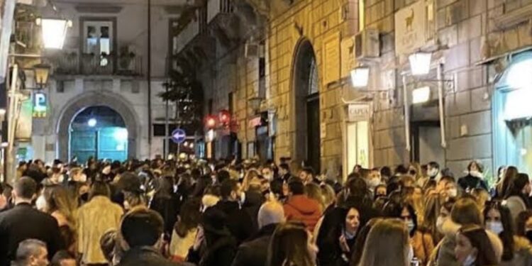 Napoli: Controlli alla Movida, denuncia per 2 persone