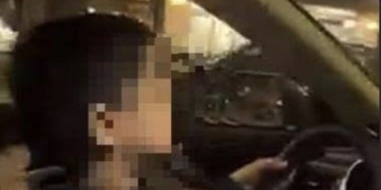 Napoli: 14 enne alla guida di un auto con arnesi per rubare auto