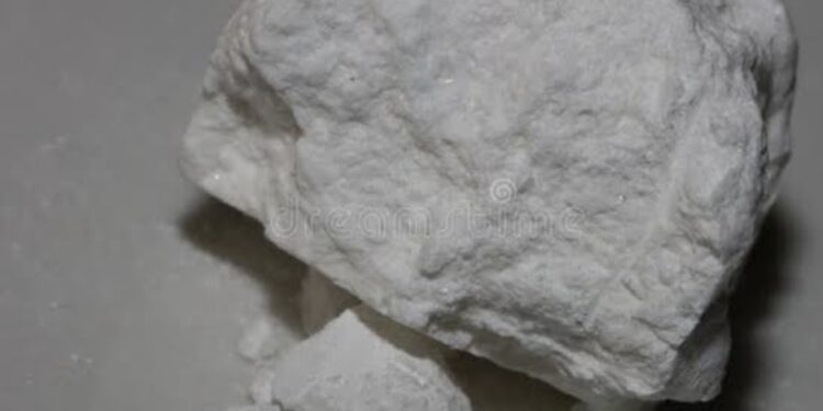 Arzano: Arrestato 25 enne su Via Napoli, per droga a bordo dell’auto