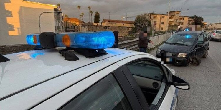 Frattamaggiore: Incidente stradale , tre feriti