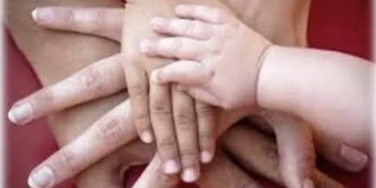 Massa di Somma: Mamma partorisce ma attende l’uscita dal carcere del marito per dichiarare la nascita