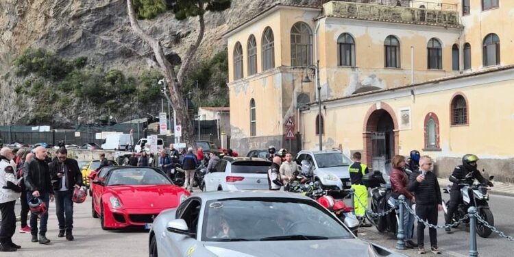 Raduno di supercar in costiera a cura di un frattese, Dott. Angelo Giordano