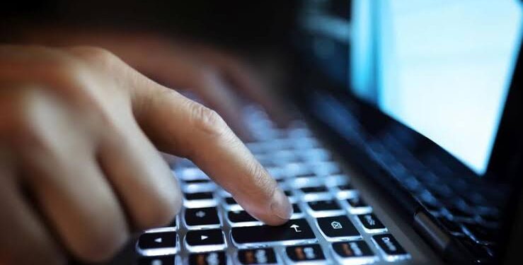 Castellamare : Due internet point trasformati in centri di scommesse clandestine