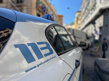 Piazza Dante: Poliziotti in servizio aggrediti da tipi molesti