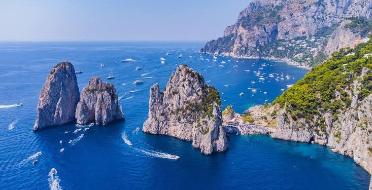 Capri: Evade dai domiciliari per andare dall’ex che lo aveva denunciato
