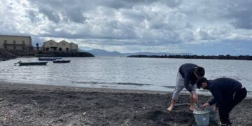 Napoli: Ritorna balneabile il mare di Pietrarsa